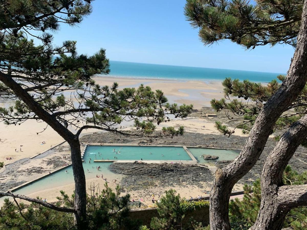 Les roches Grises, Luxueuse villa face mer, 4étoiles, SPA et jardin panoramique, société La Clef Decamp Granville Exterior foto